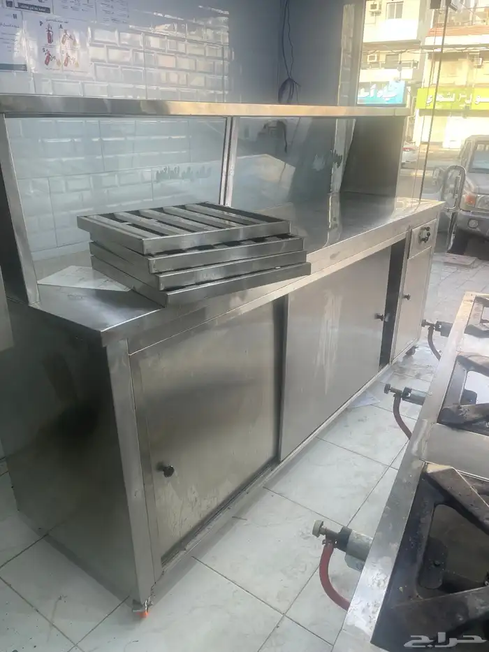 معدات مطعم استخدام شهر واحد 2