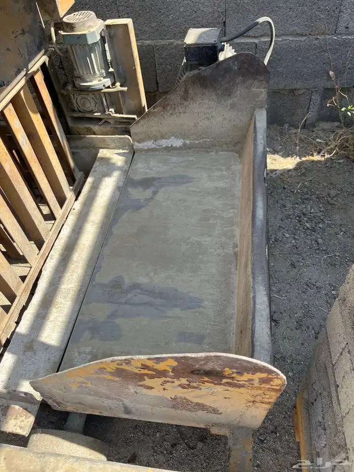 معدات مصنع طوب وداموك زراعه وخلاطه وقلاب داينه 11