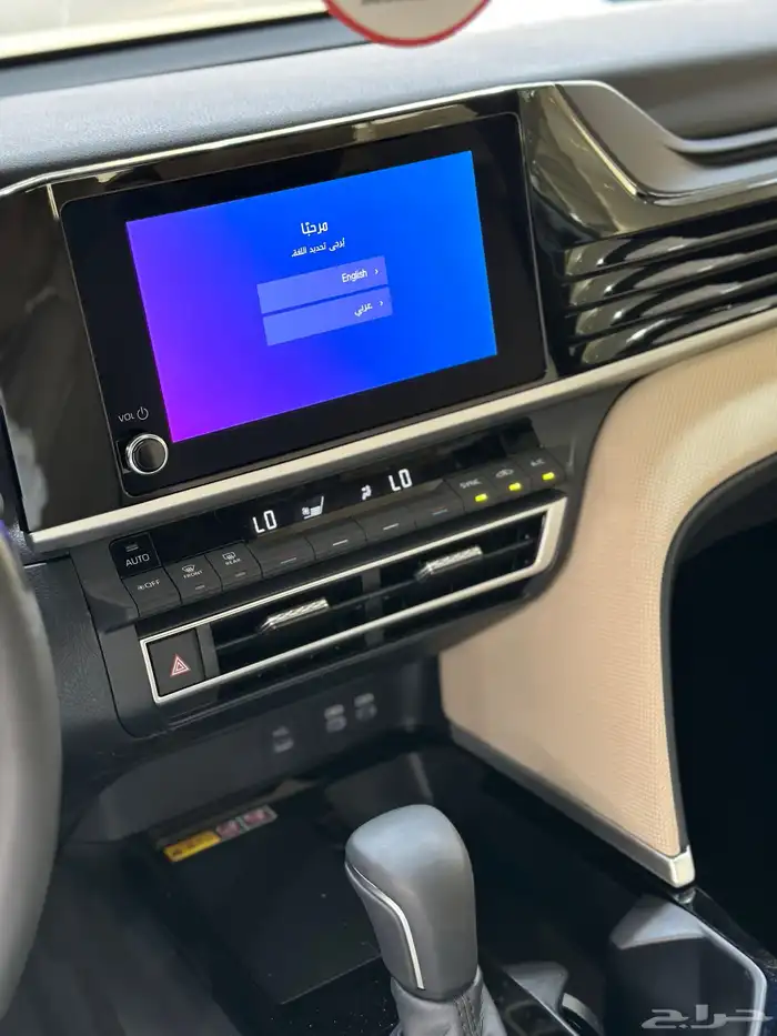 تويوتا كامري LE بنزين الوان رمادي موديل 2025 10