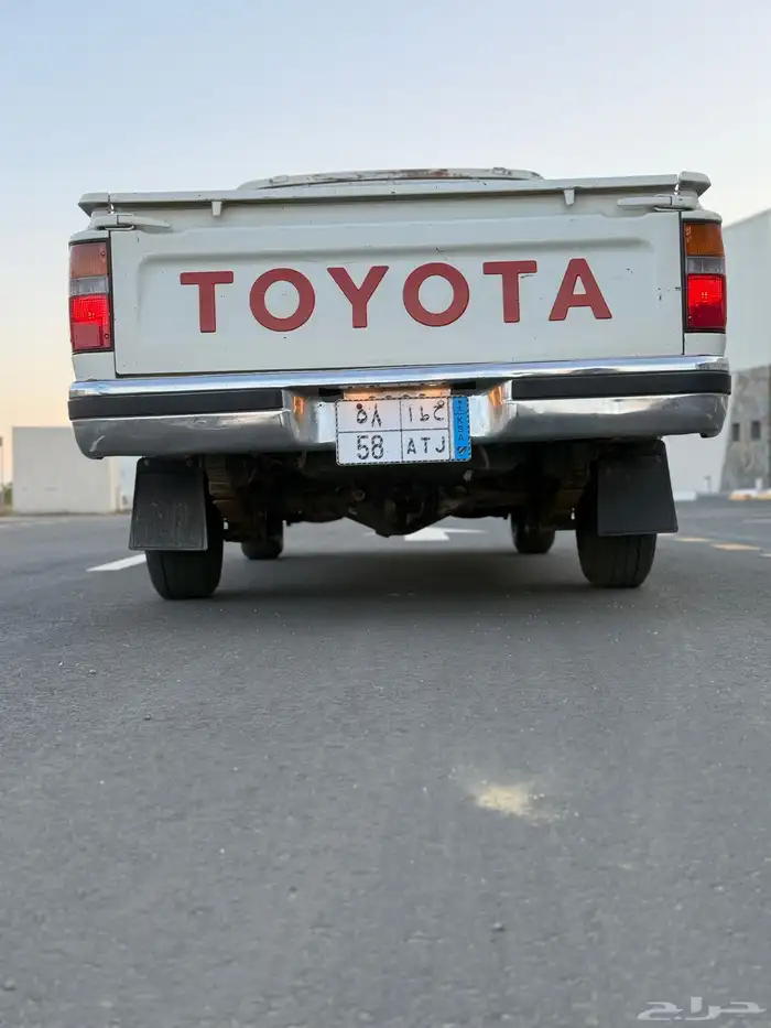 هايلوكس 1989 4