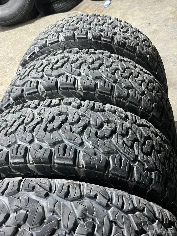 كفرات نضيفه بالمره حجري تاريخ 24 مقاس 17 13