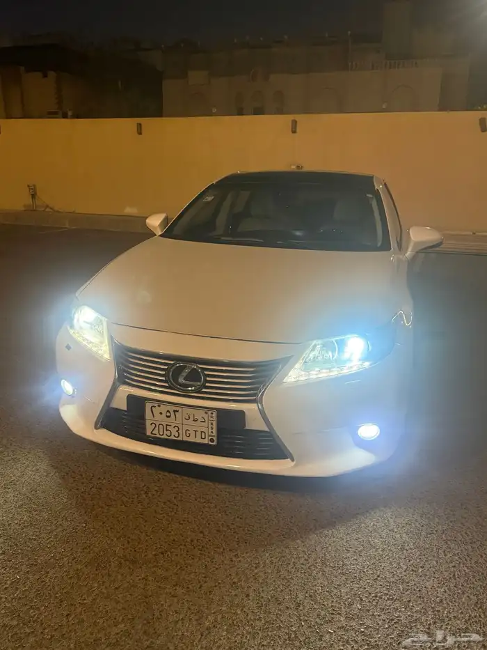 البيع لكزس es350 نظيفه 2