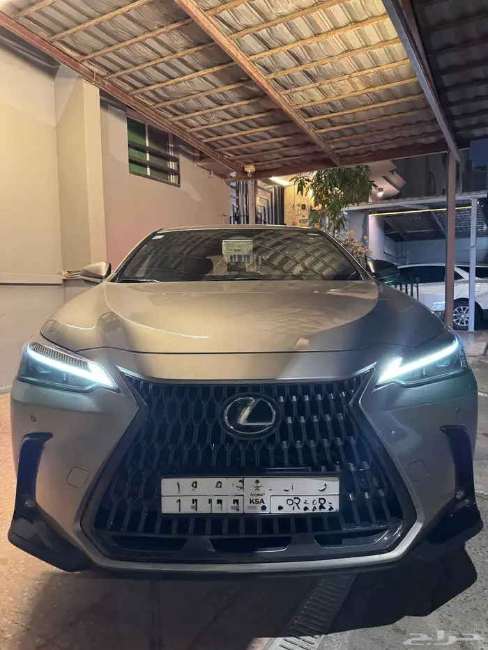 Lexus NX 2022 Hybrid 350h AWD 0
