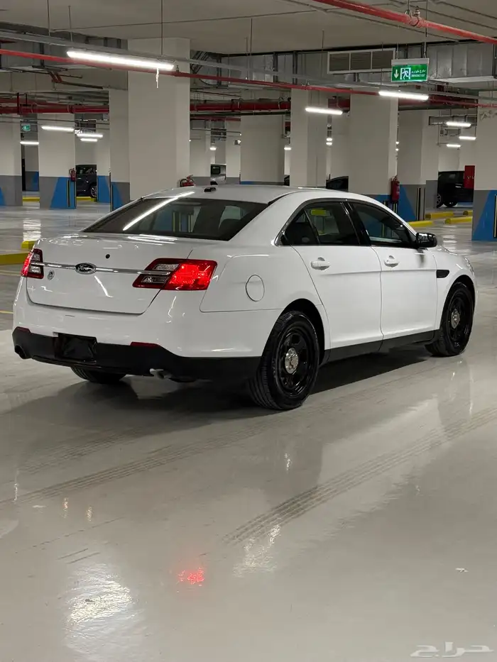 فورد تورس بوليسي 2015 مخزن 10