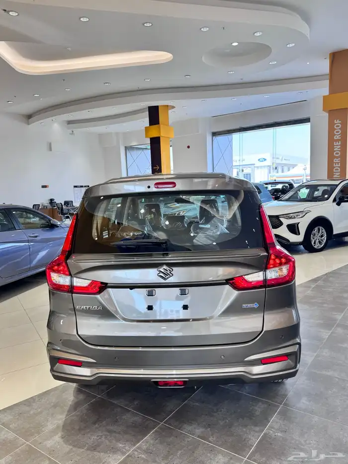 سوزوكي ارتيجا استندر موديل 2025 3