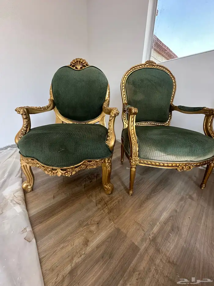 كراسي للبيع نظيفه خشب زان مصري 1