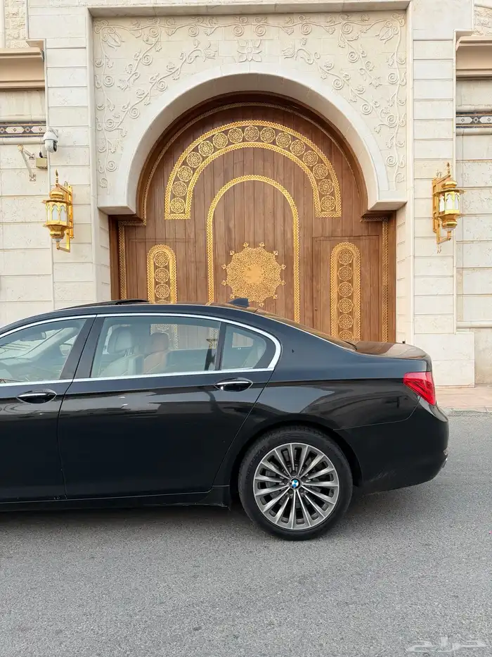 بي ام دبيلو 2009 ( مخزن ) اقبل البدل المناسب 9