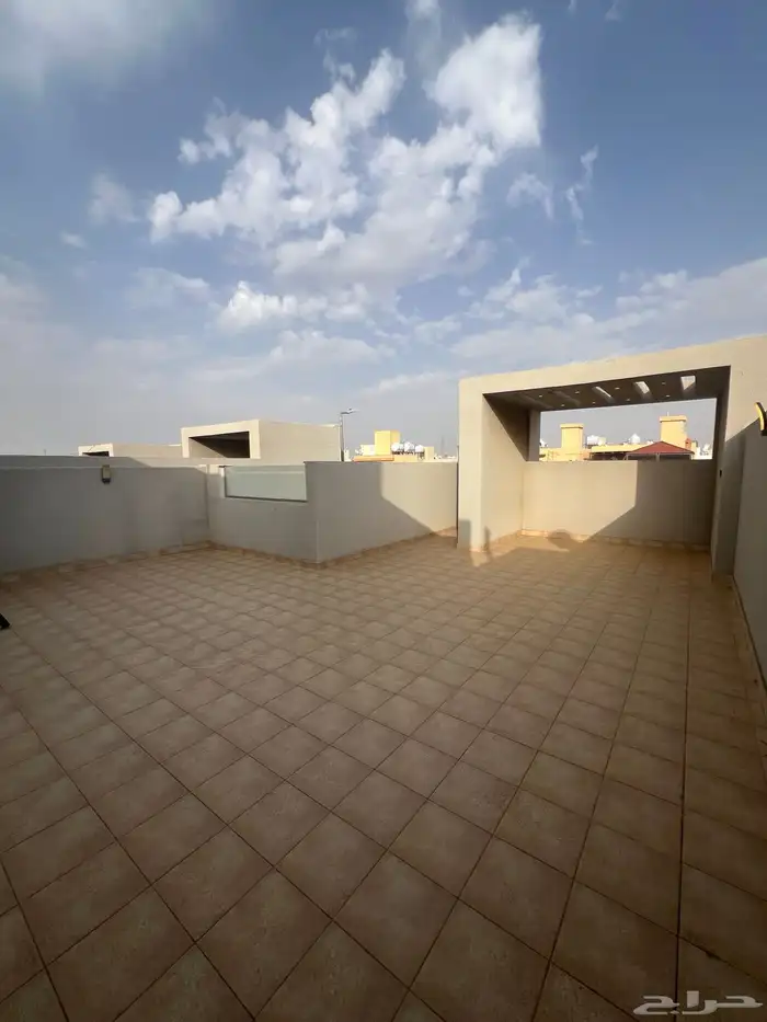 للبيع فيلا دورين وملحق موقع مميز درة الموسى 29