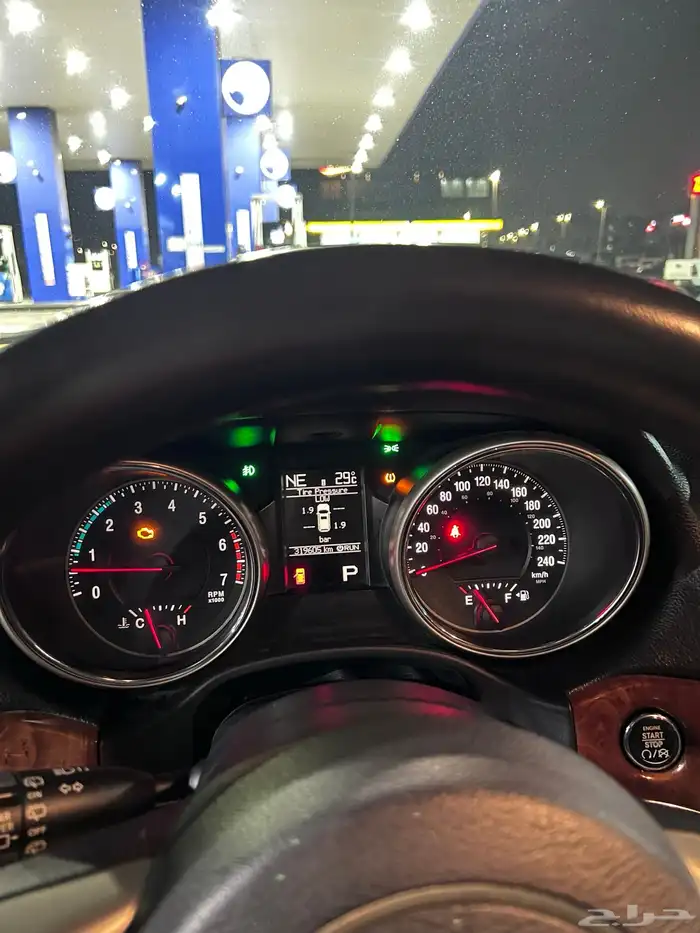 جيب شيروكي 2011 8