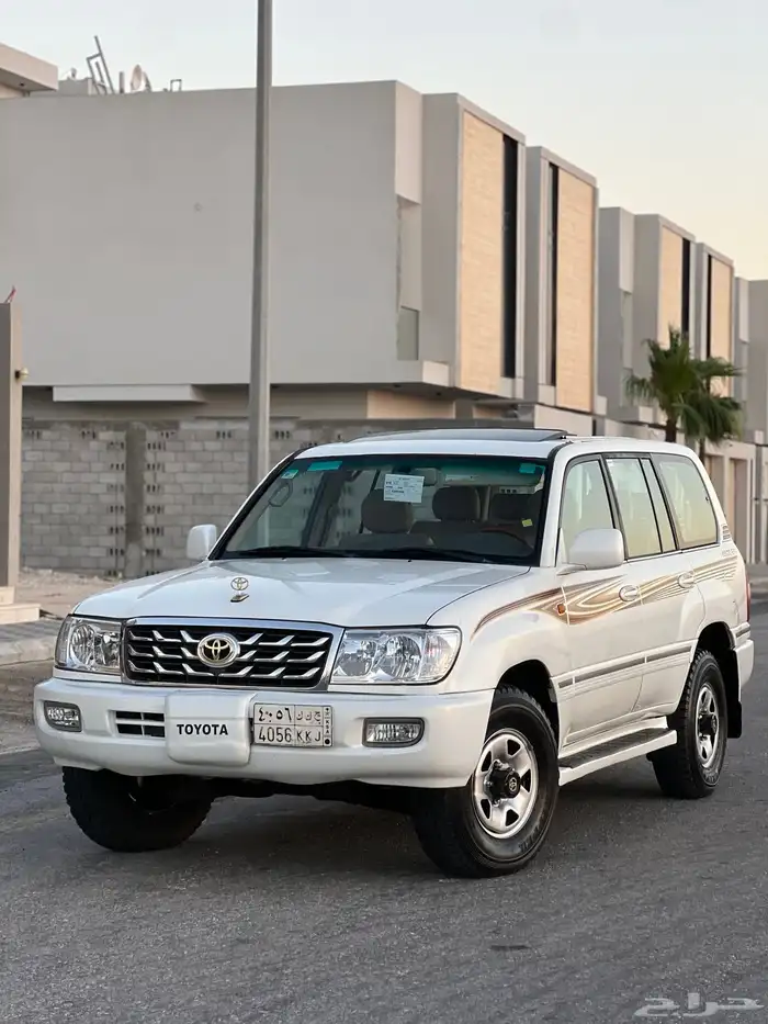 لاندكلوزر 2007 فل كامل ونش قير عادي 23