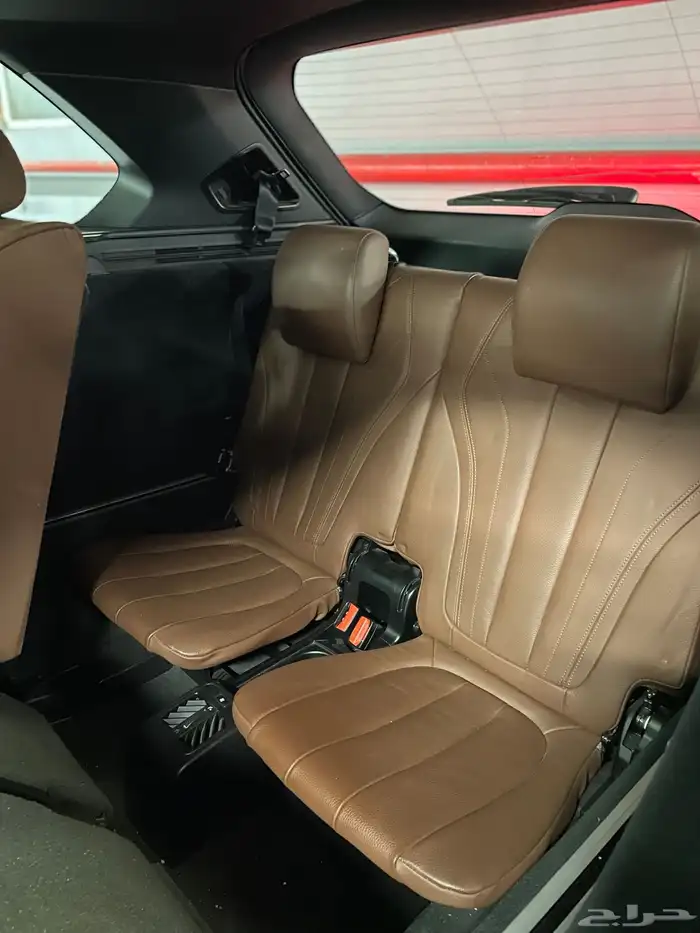 2015 بي ام دبليو X5 نظيفة جدا 17