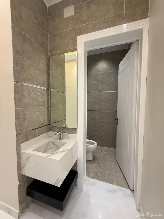 للبيع شقه علويه بمصعد جاهز وسطح خاص ف ابها البديع ب480الف 13