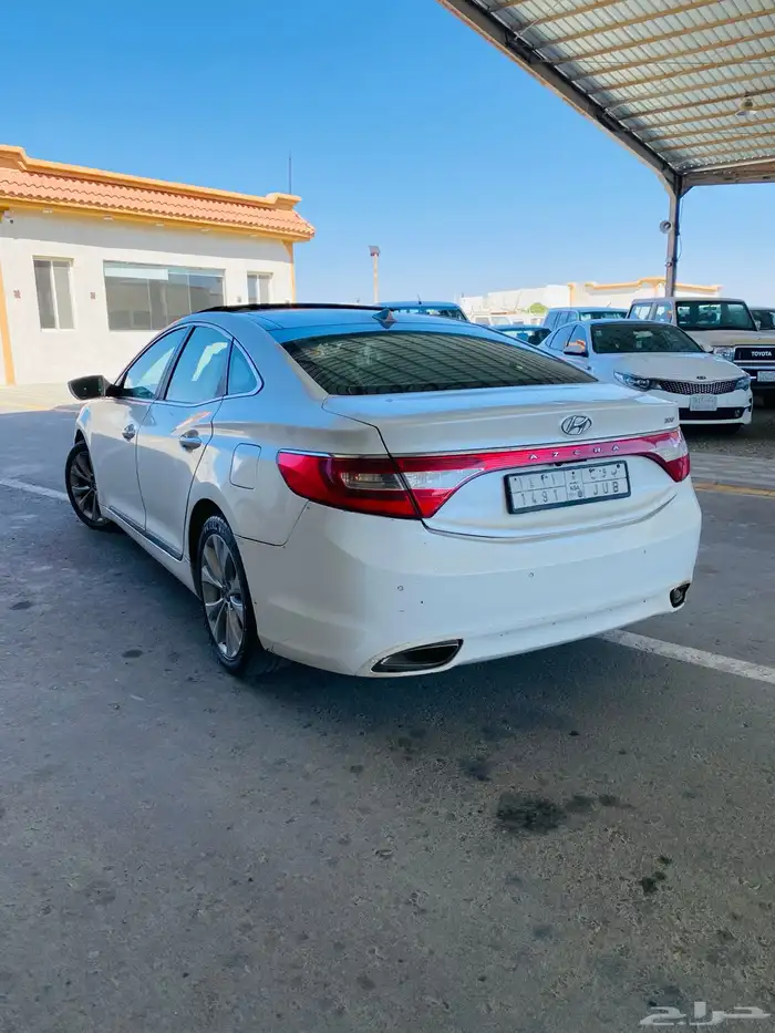 هيونداى أزيرا 2013 5