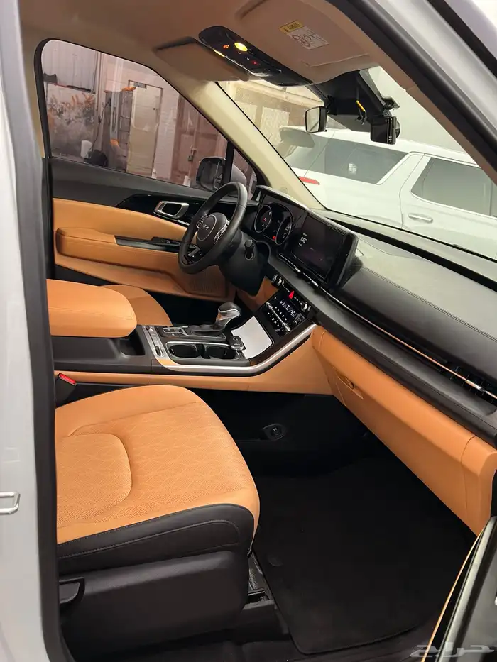 كرنفال 2023 (ديزل) 9مقاعد وارد كوريا 15