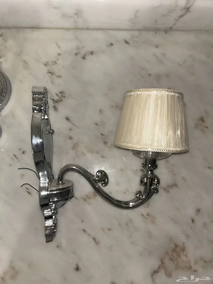 ابجورة للبيع ومعها لمبتين جدارية 4