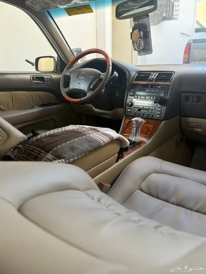 Lexus LS 400 21