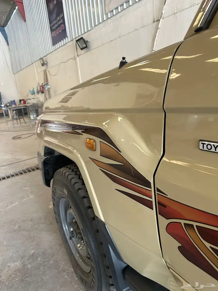 للبيع رفرف امامي يمين ويسار ربع بيج 23 0