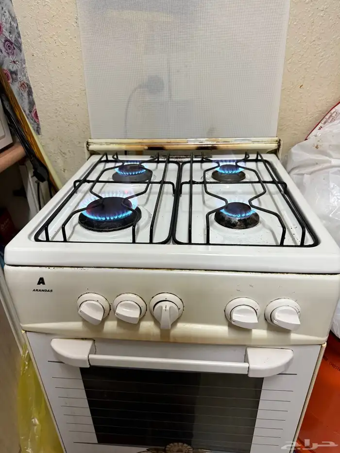 فرن 4 شعله شغال كويس جدا  سرير طفل لم يستخدم نهائي 1