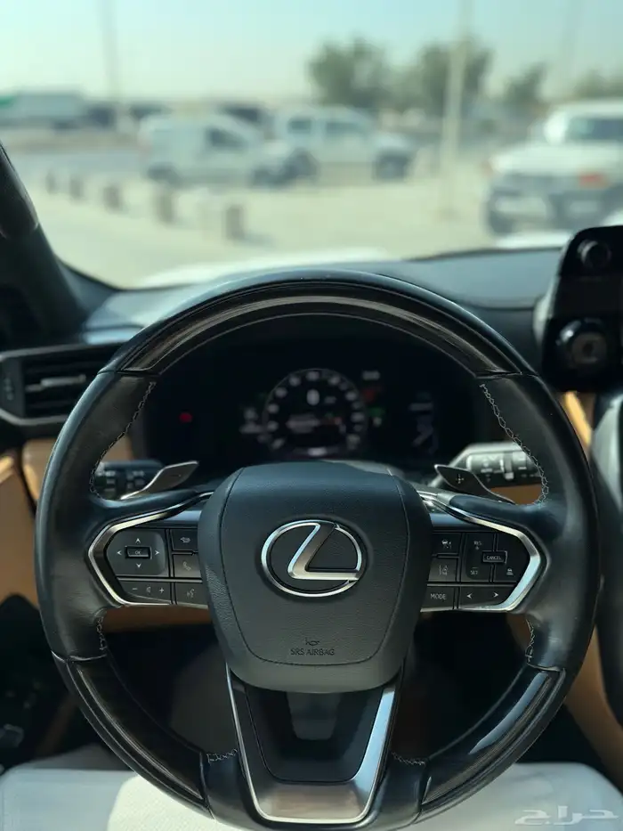 لكزس LX600 ماشي 123 الف BB سعودي 14