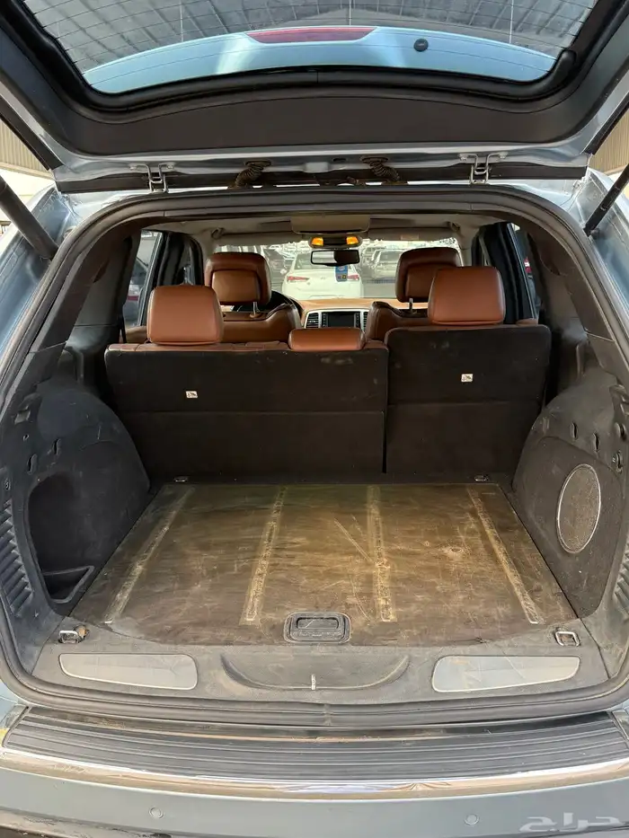 للبيع جيب جراند شيروكي 2013 16