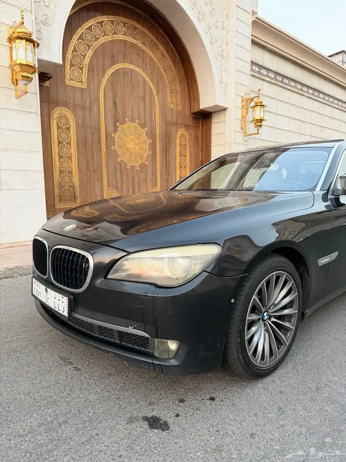 بي ام دبيلو 2009 ( مخزن ) اقبل البدل المناسب 8