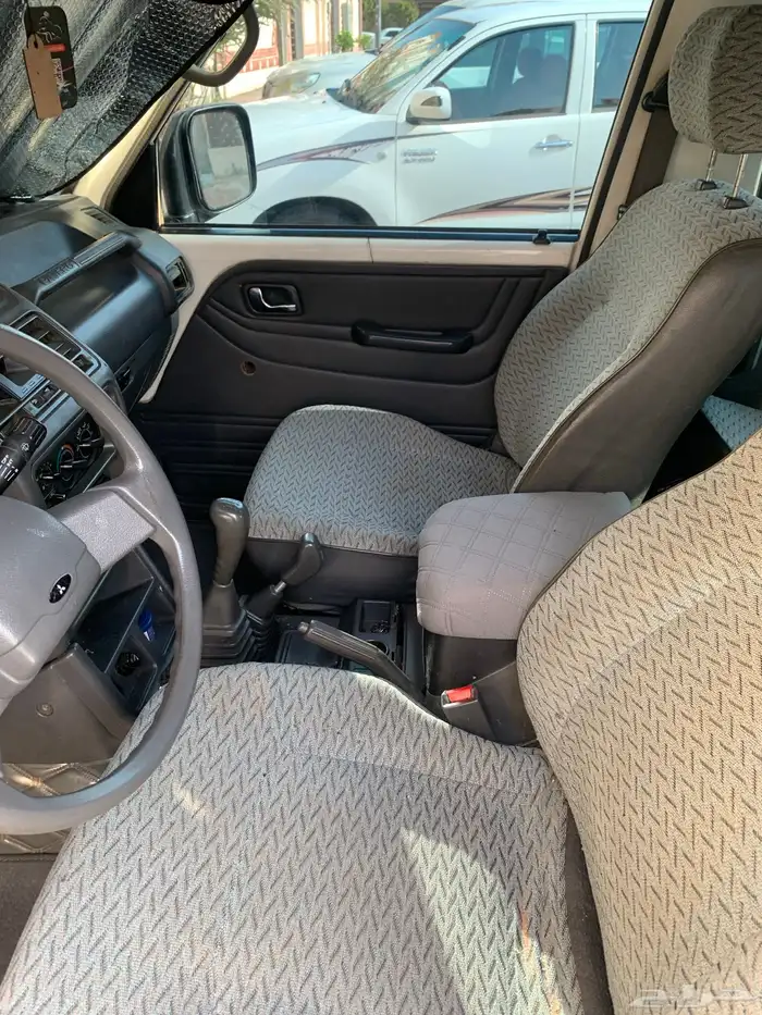 باجيرو 2000 13