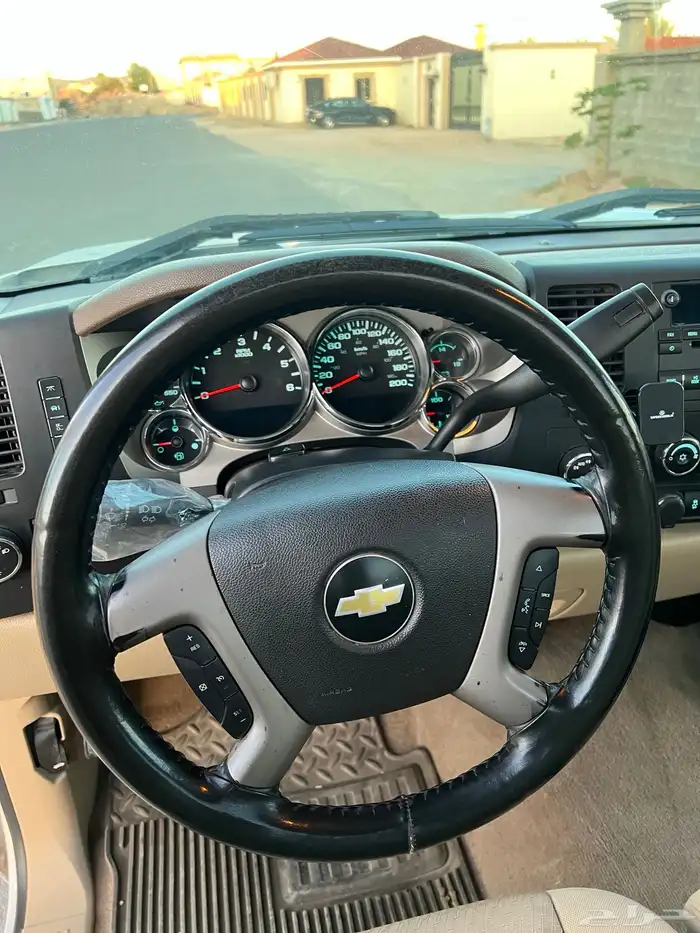 سلفرادو 2012 ( فل كامل ) دبل للبيع 15