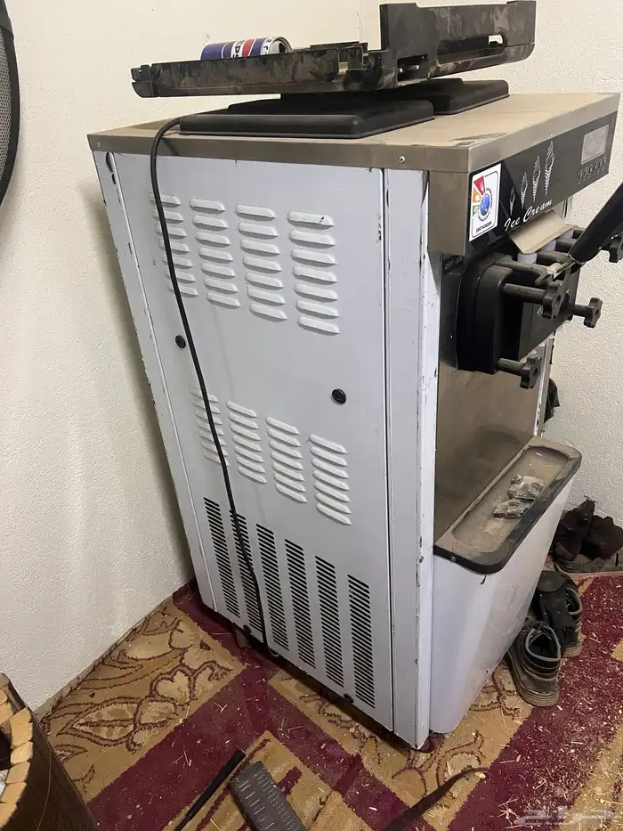 مكينة ايسكريم كبيره 4