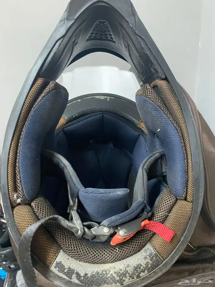 خوذة دباب LS2 ديار عدد2 مستخدمة مقاس XL و L 11