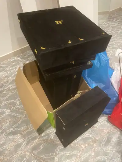 دروع هدايا للبيع عددها 8 ممتازه 0