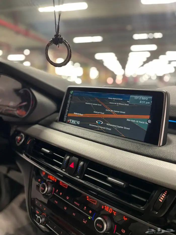 2015 بي ام دبليو X5 نظيفة جدا 21