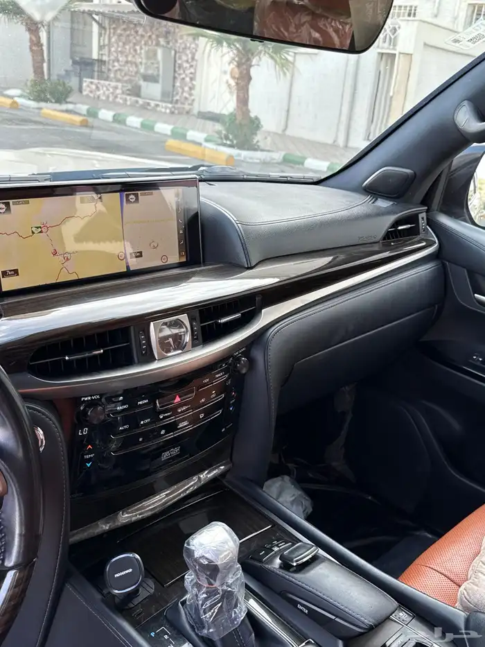 جيب لكزس 2018 19