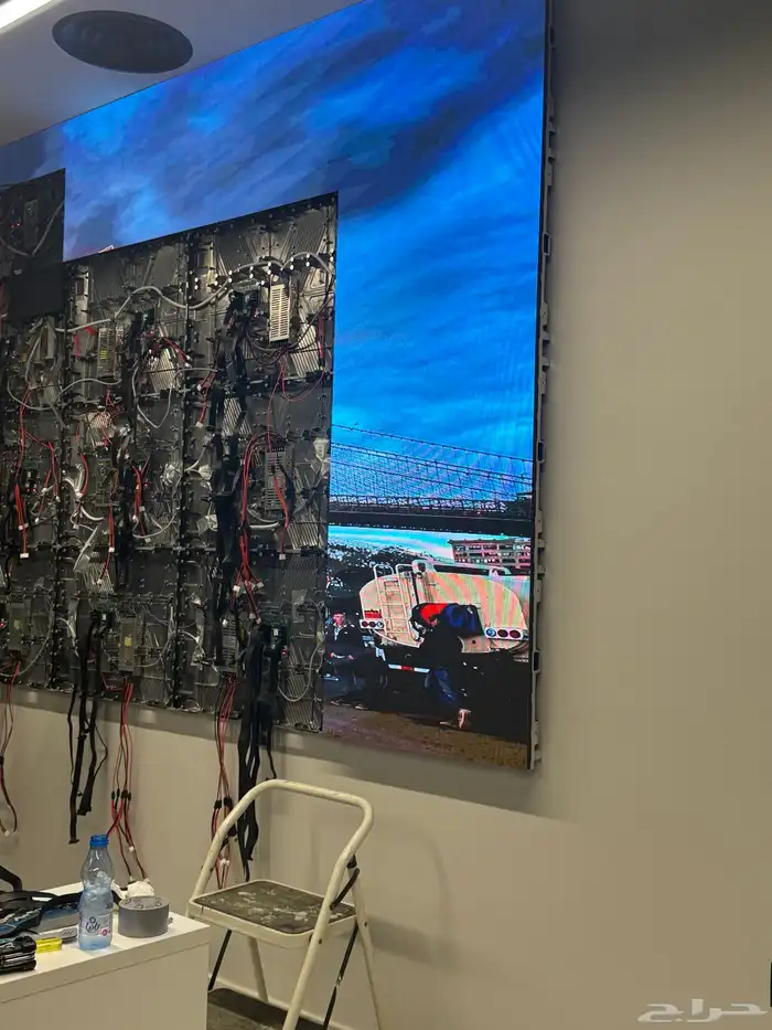 توريد_تصميم_تجهيز_شاشات_اضاءة_لاونج_قاعات_احتفالات 26