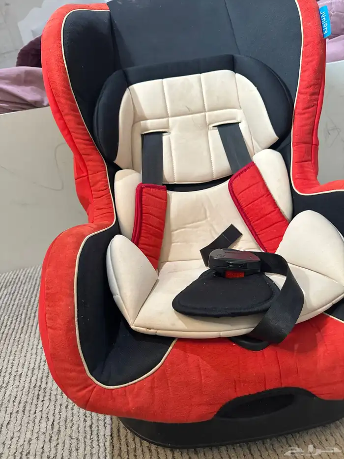 كرسي سيارة للاطفال من جونيورز 0