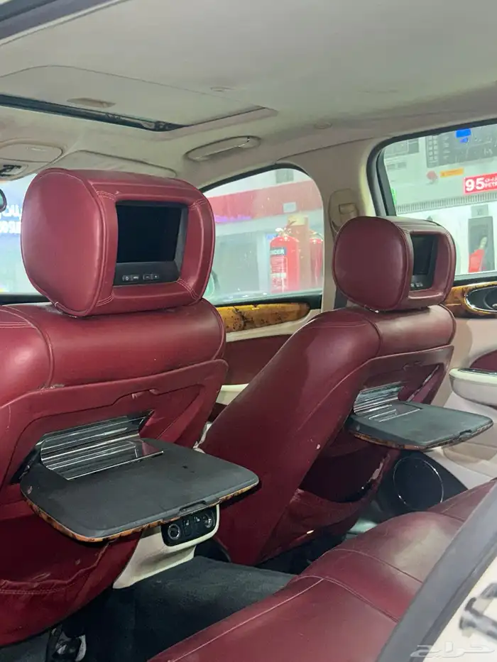 جاكوار 2009 XJ 7