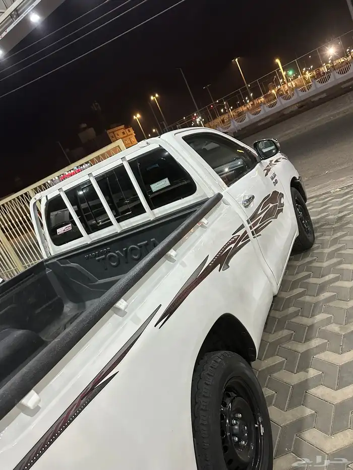 هايلوكس مالك اول مكينة كبير 2800 موتر شبة الجديد 18