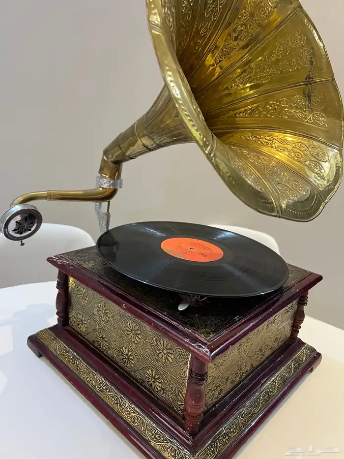 انتيك جهاز موسيقى 1