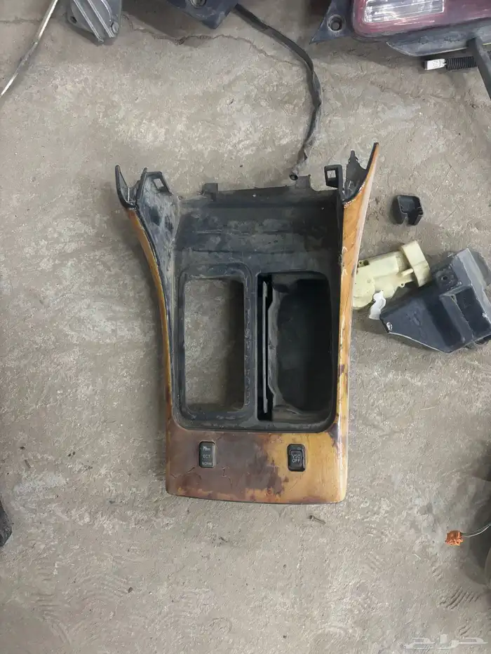 قطع لكزس جي اس 2004 27