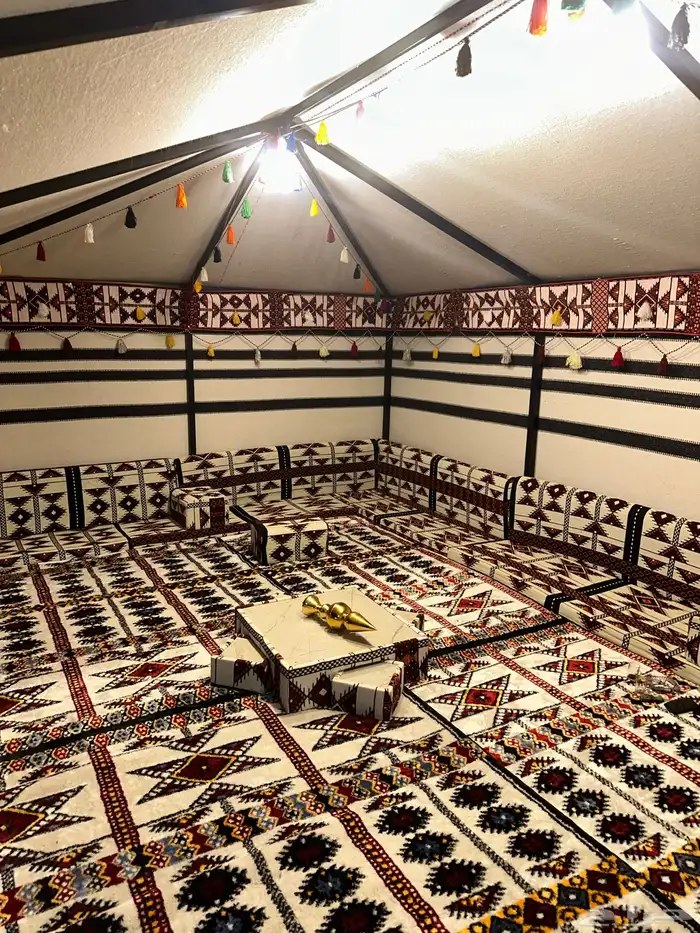 بيت شعر الملكي 5