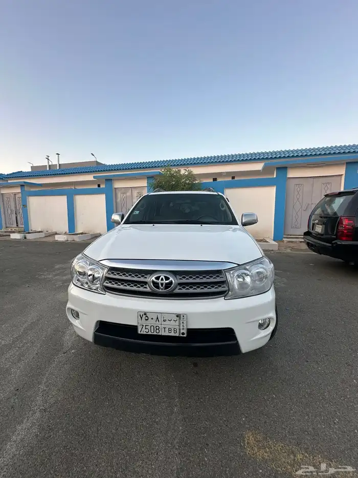 فورتشنر 2009فل كامل 1