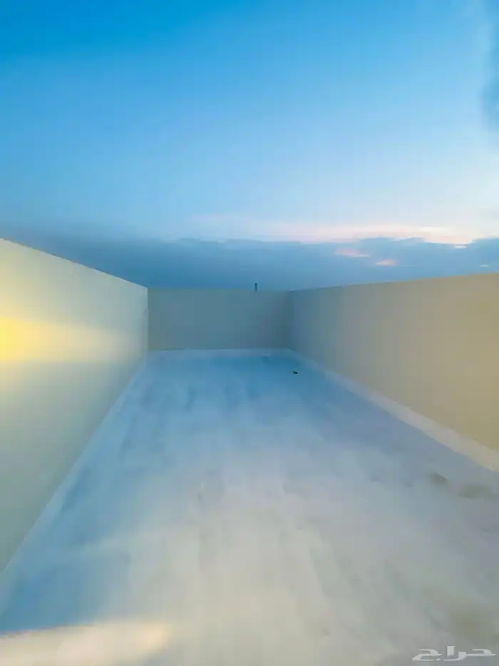 للبيع شقة دور ثاني مع سطح 6غرف تشطيب فاخر بالمحاله 580 الف 25