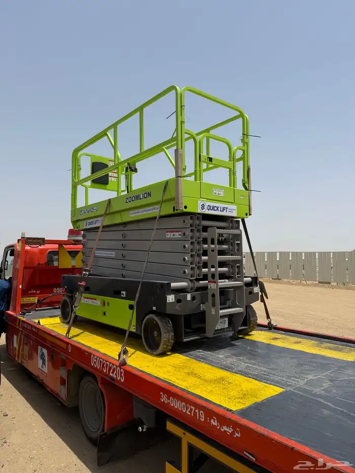Scissor lift رافعة مقصية - سيزر لفت 1