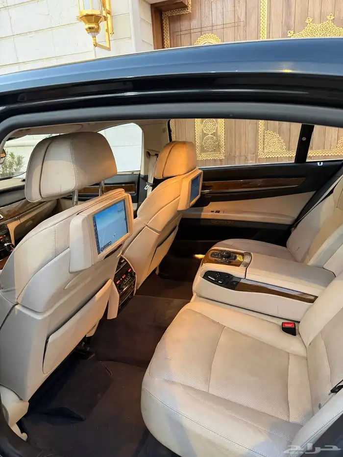 بي ام دبيلو 2009 ( مخزن ) اقبل البدل المناسب 70