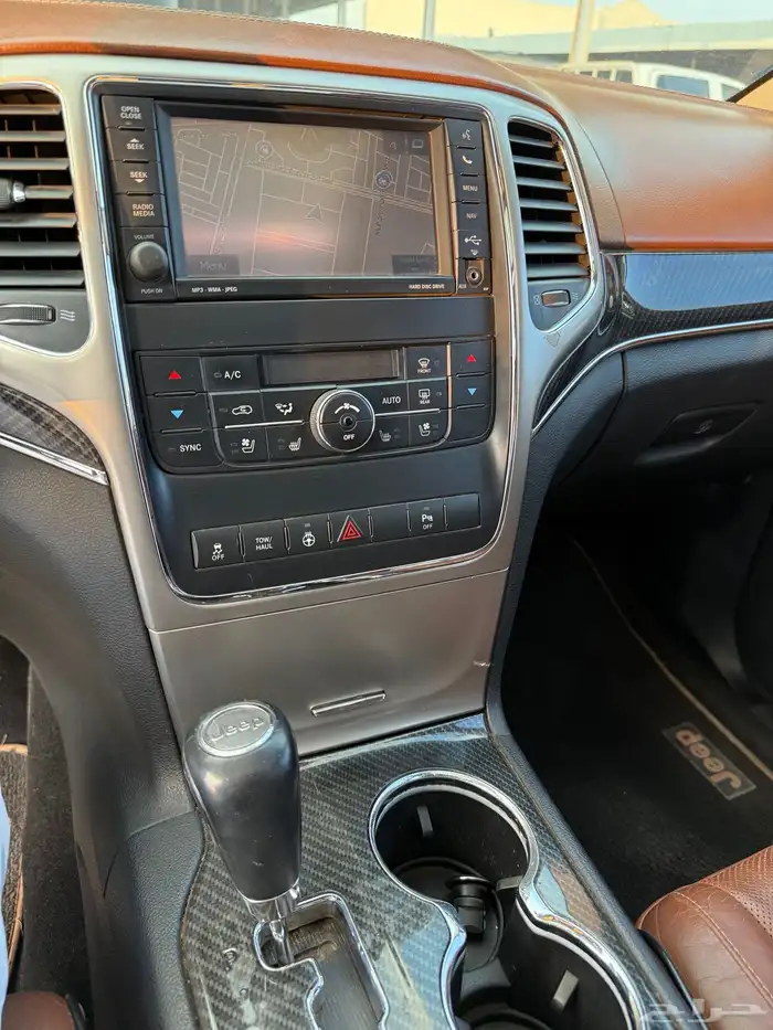 للبيع جيب جراند شيروكي 2013 27