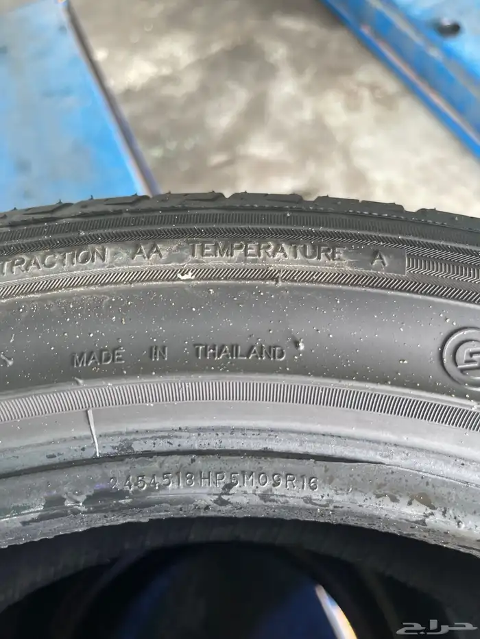 طقم كفرات 245 45 18 نضيفه استخدام خفيف 5