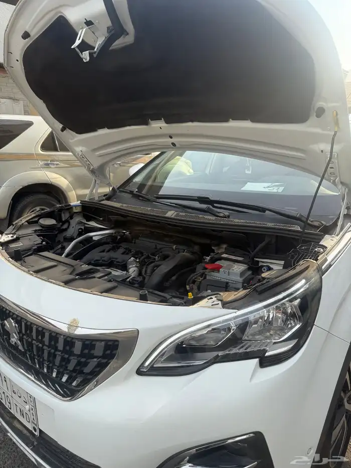 سيارة بيجو حالة ممتازة 3008 بسعر 55000 ممشي قليل 0