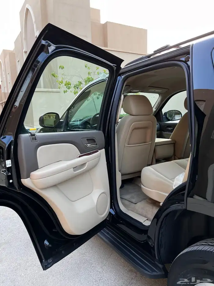 يوكن 2014 مخزن شبه جديد 56