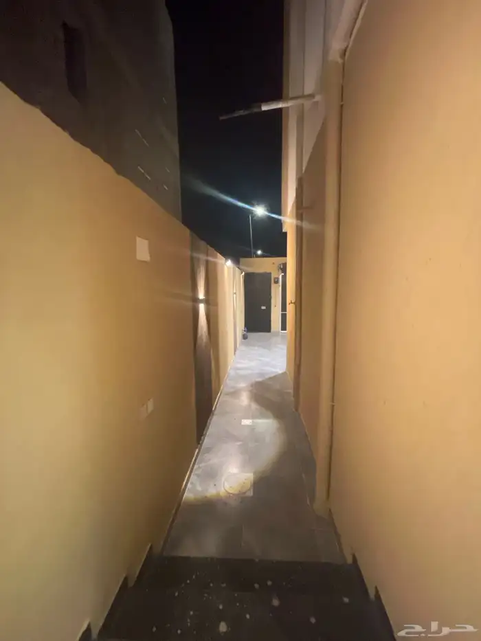 فلل نص ارض حي الصفا 8