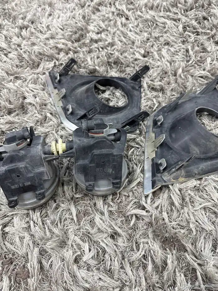 تيوتا كورلا قطع غيار 8