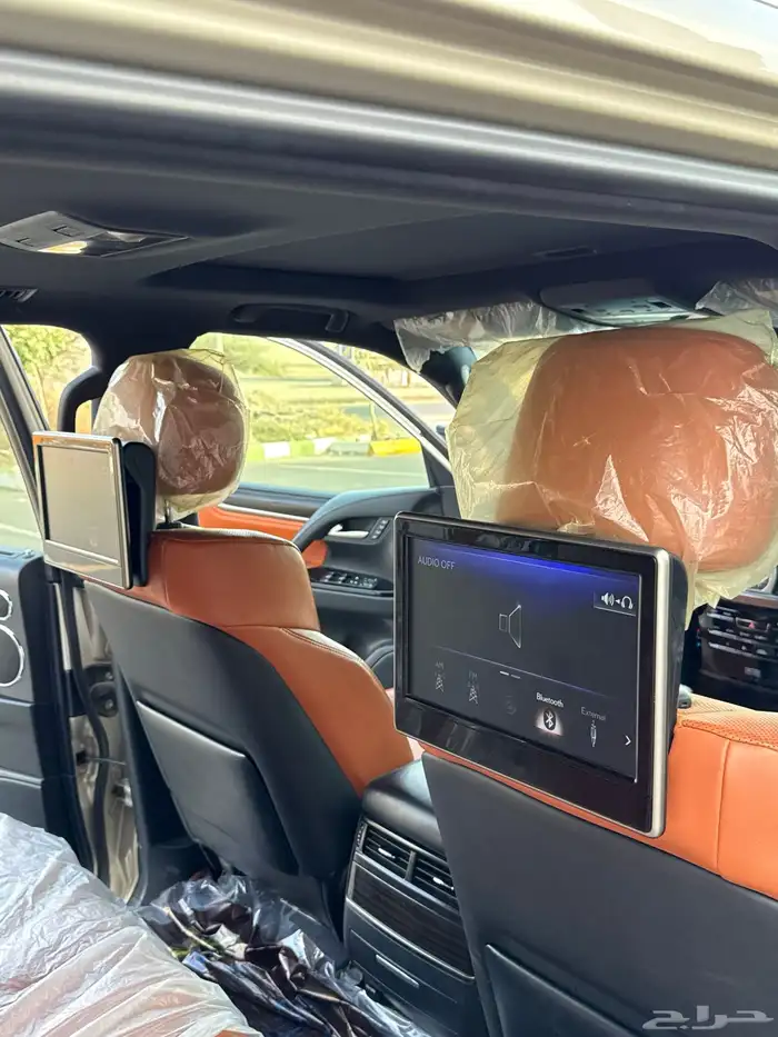 جيب لكزس 2018 22